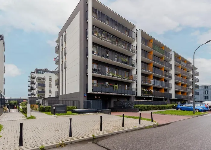 Cozy Apartment With Parking Bakalarska By Noclegi Renters