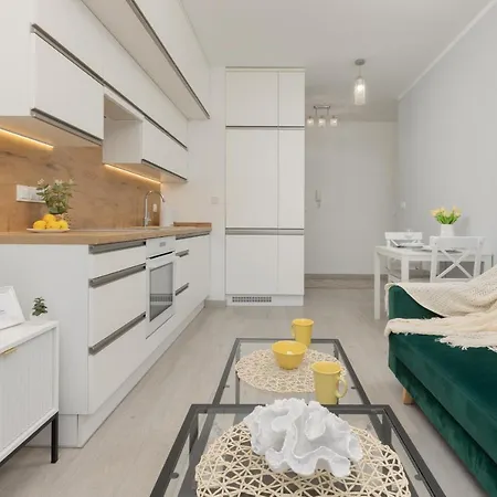 Cozy Apartment With Parking Bakalarska By Noclegi Renters Warsaw Exterior photo
