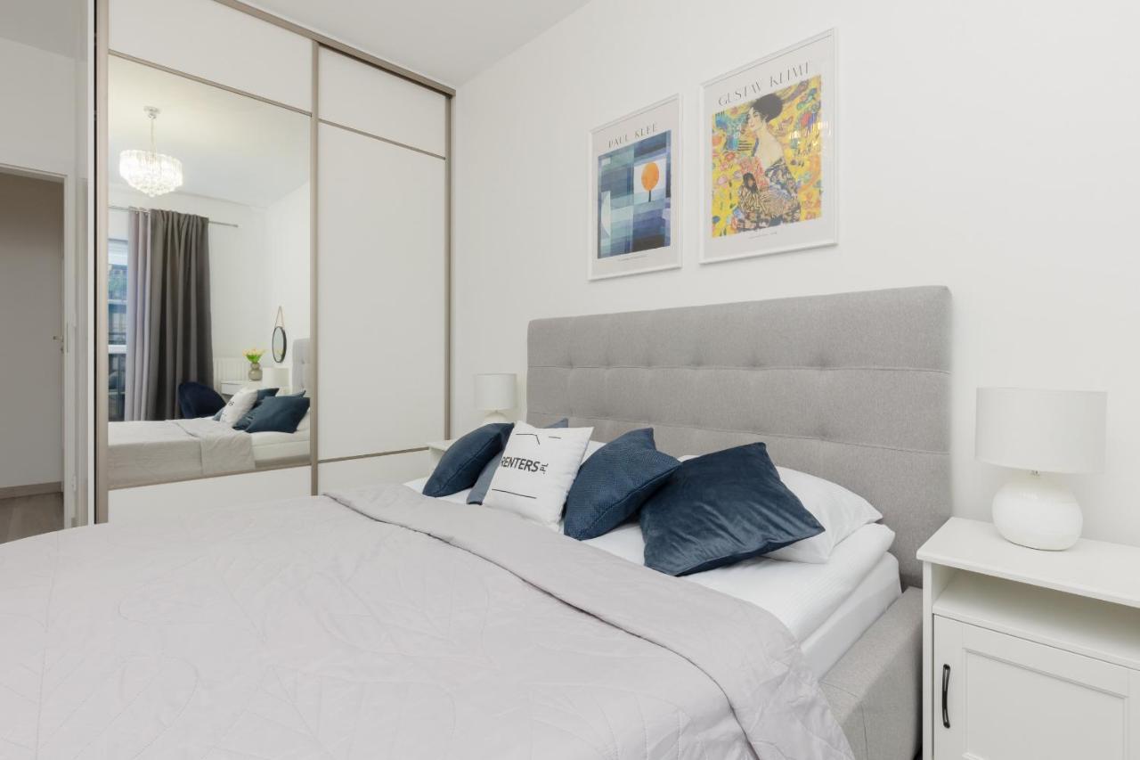Apartmán Cozy With Parking Bakalarska By Renters