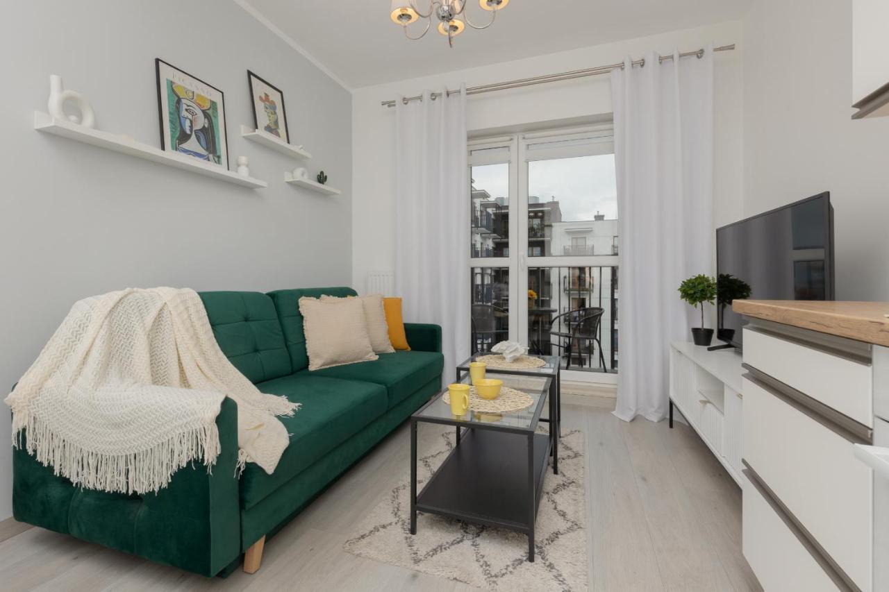 Cozy With Parking Bakalarska By Renters Apartmán Varšava
