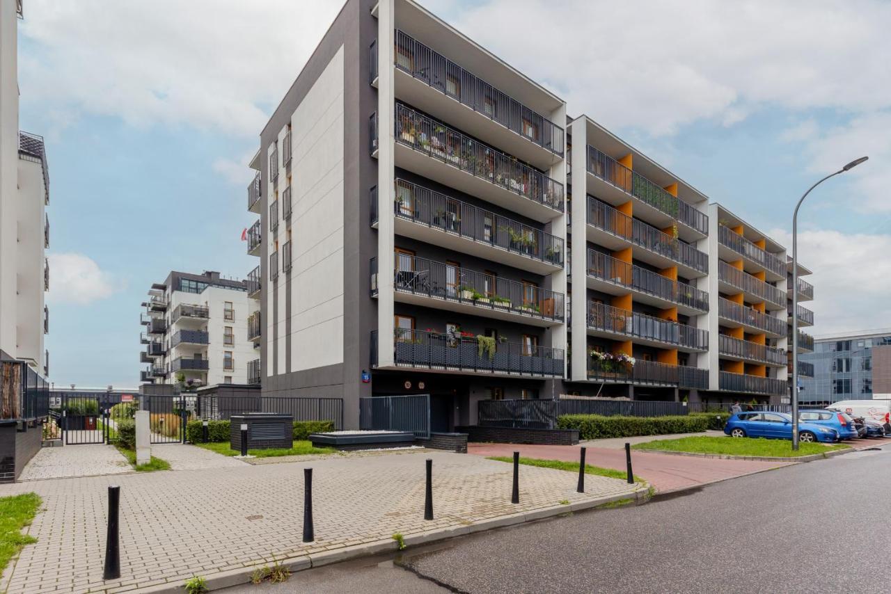 Cozy With Parking Bakalarska By Renters * Varšava