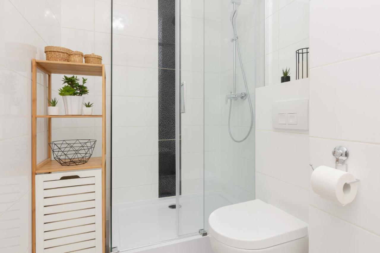 Cozy With Parking Bakalarska By Renters Leilighet